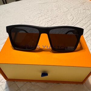 LV (Wayfarer’s) Designer Sunglasses